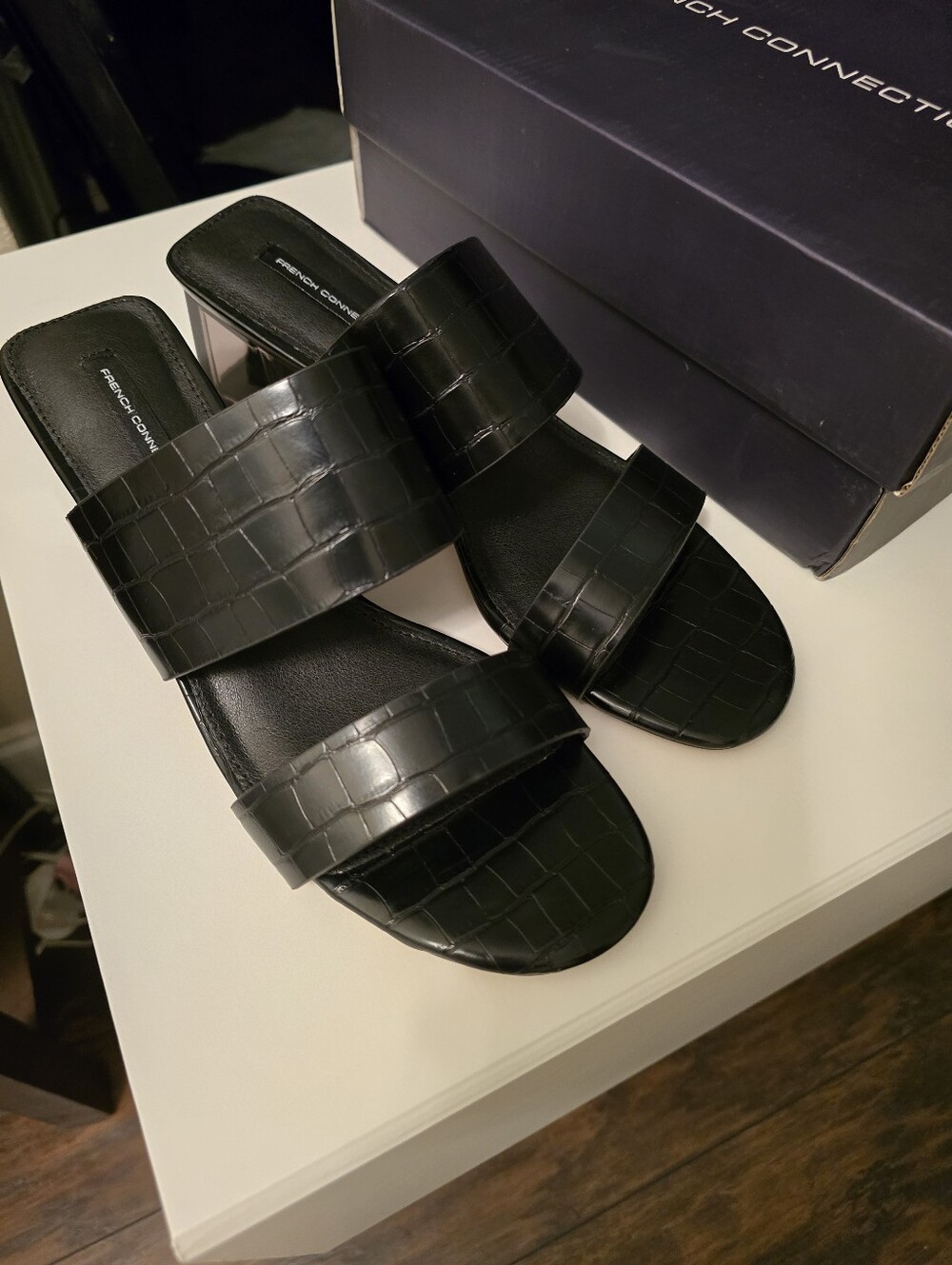 French Connection Black Croc Embossed Block Heel Slide Sandals – Women's Size 10